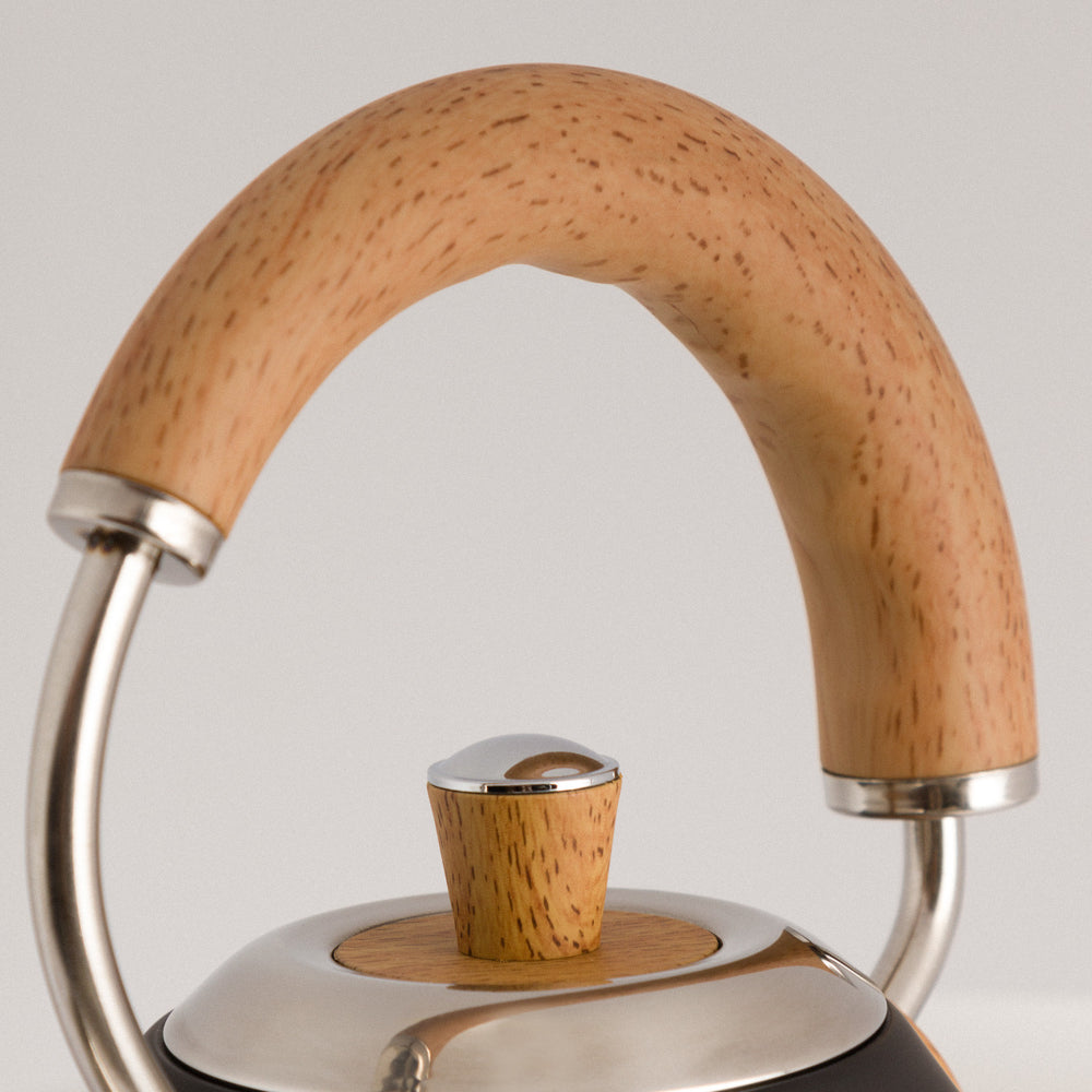 Hervidor Commodore Retro Negro