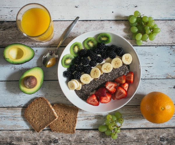 IMPORTANCIA DEL DESAYUNO EN UNA DIETA SANA