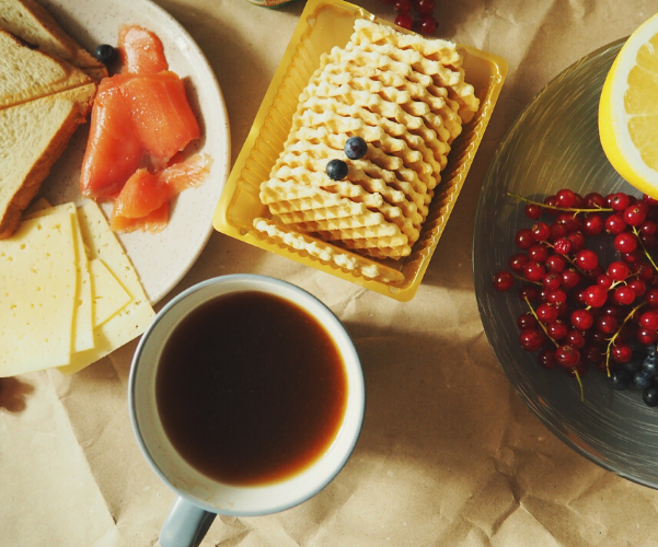 ¡VENCE A LA GULA TOMANDO TÉ NEGRO CON CANELA!