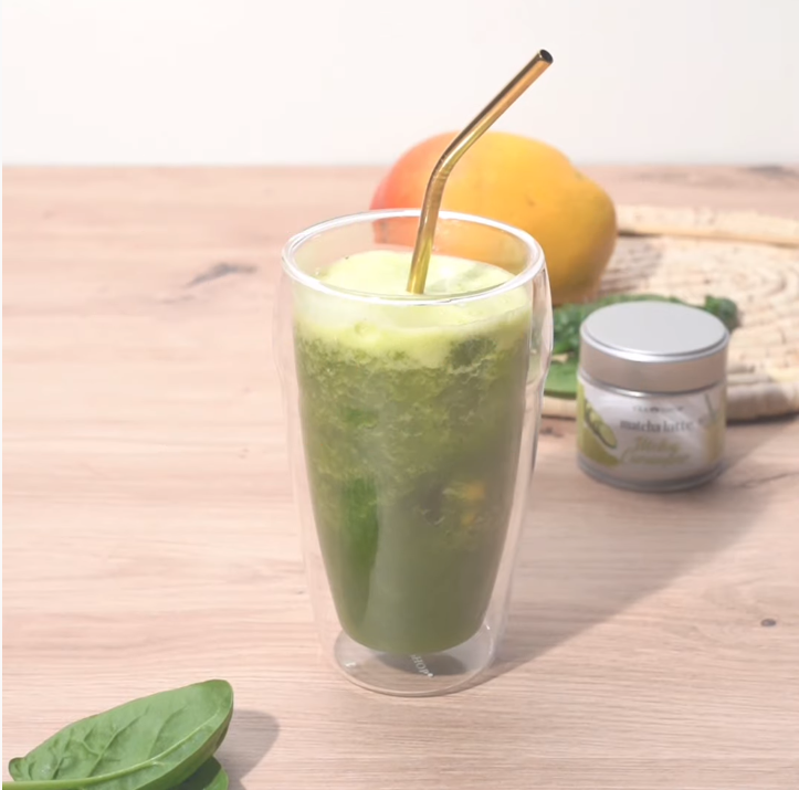 Cuídate con este batido verde super antioxidante y vitamínico