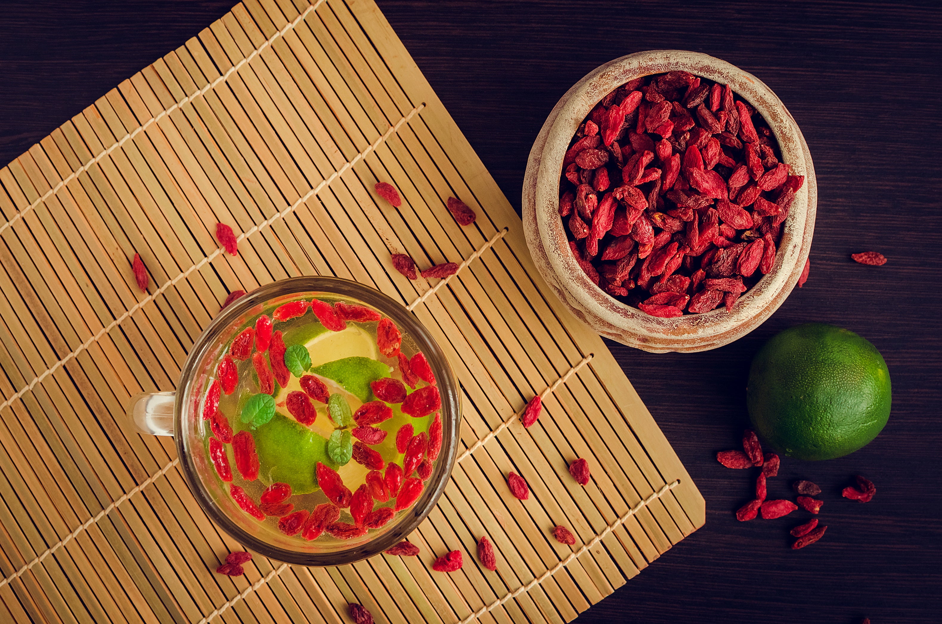 bayas de goji ¡disfruta de sus propiedades en infusiones!