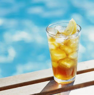 Ice Tea with lemon: take care of yourself twice as much