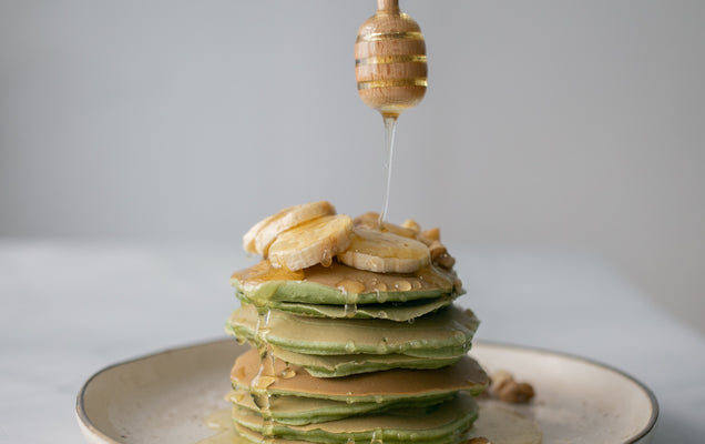 Matcha tea pancakes: spongy, sweet and nutritious