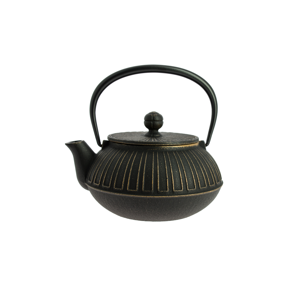 Black-Gold Kiku Teapot 650 ml